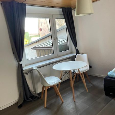 Mikos Unterkunft Hamburg-Harburg Buitenkant foto